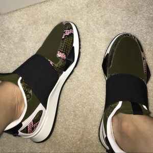 Meet your Posher, Nique