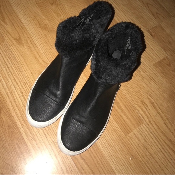 Shoes - Women's booties ♥️