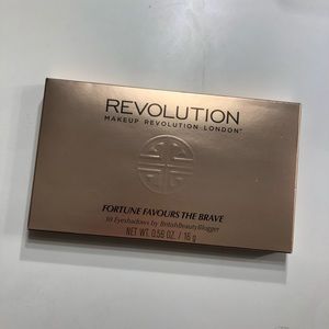 Makeup revolution Eyeshadow Palette