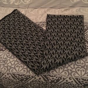 MK scarf