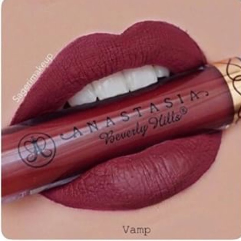 SOLD❌ABH Vamp Liquid Lipstick