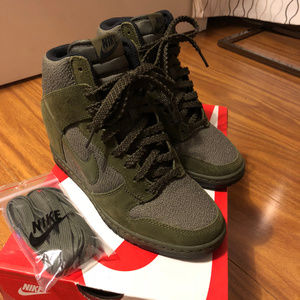 NEW Nike Dunk Sky Hi Sneakers Wedge 6.5 Green