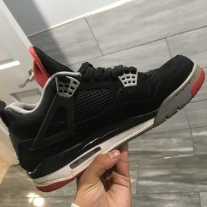 Jordan 4 Bred