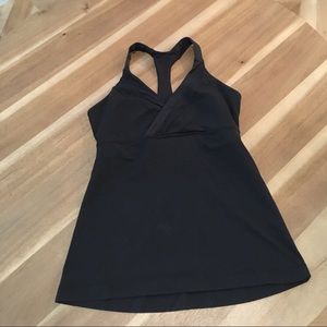 Lululemon Black Cross front tank with T-Back