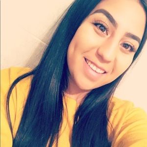 Meet your Posher, Evelyn