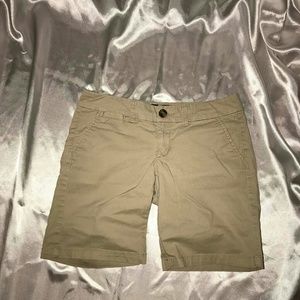 Shorts worn for one semester, bermutas