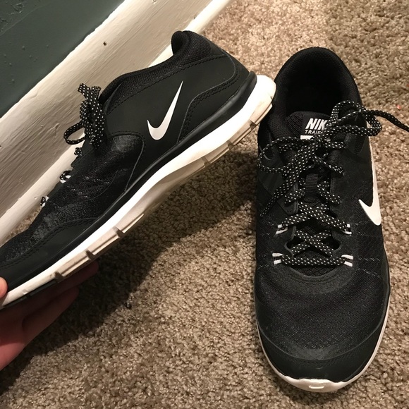 Nike Shoes - nike running shoes