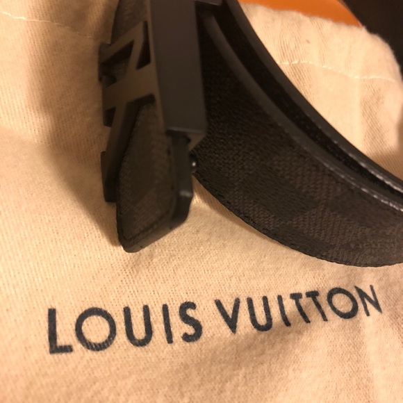 Authentic LV Damier Graphite Belt - Picture 8 of 8
