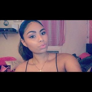 Meet your Posher, Sabrina