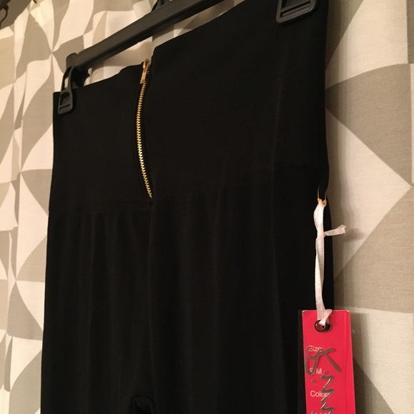 Zipper front black high waisted leggings - Picture 1 of 2