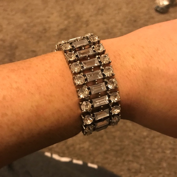 Stretchy silver bracelet - Picture 1 of 2