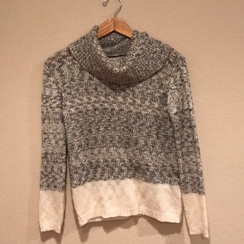 Turtle neck sweater