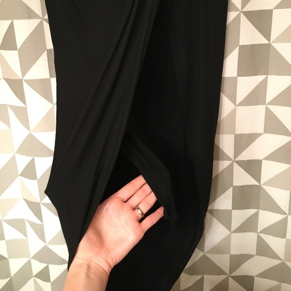 Black asymmetrical midi skirt - Picture 3 of 5