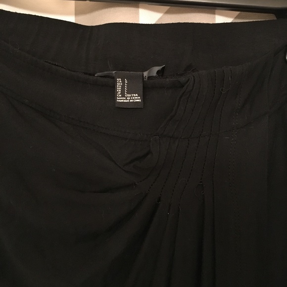 Black asymmetrical midi skirt - Picture 5 of 5