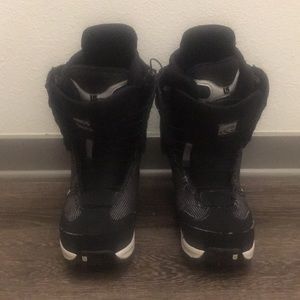 Burton Women’s Axel Snowboarding Boots