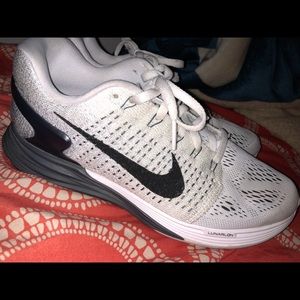 Women’s anime Lunarglide 7