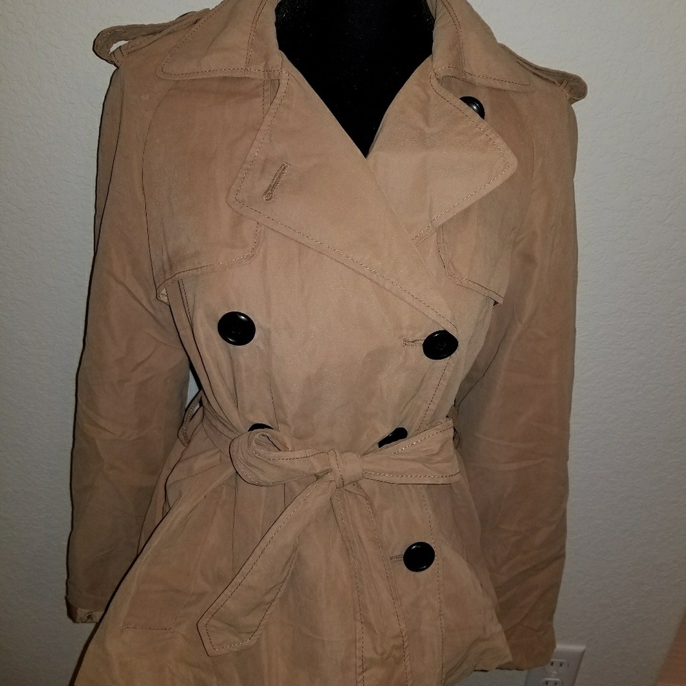 H&M beige light weight coat - Picture 1 of 4