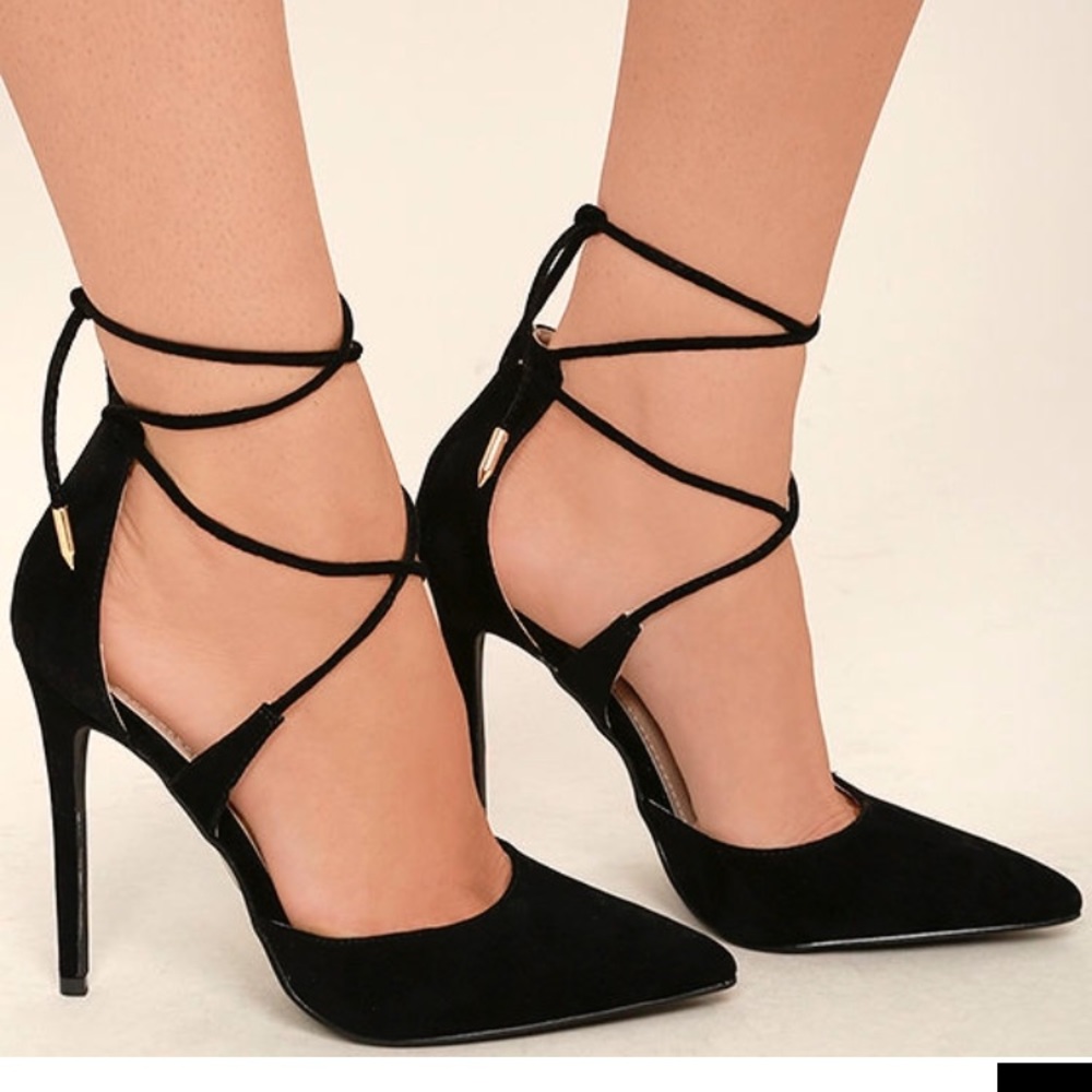 Lulus black suede heels