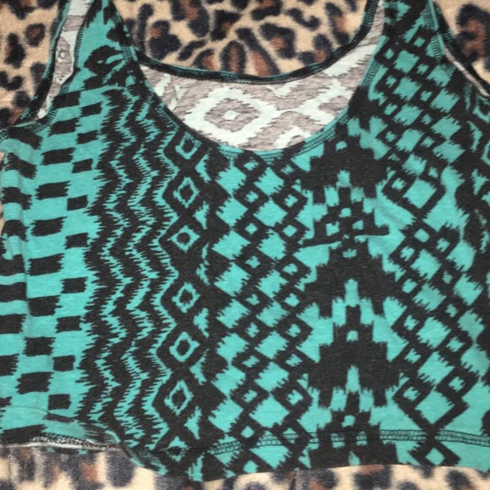 Forever 21 crop tank size L