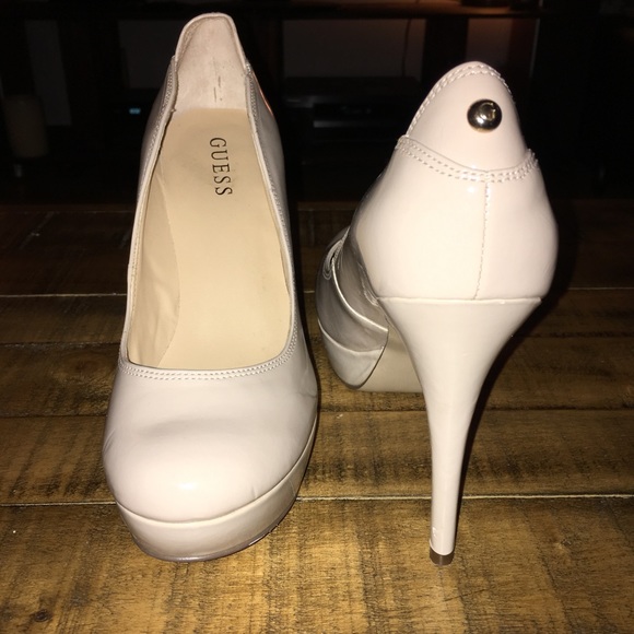 Nude Guess heels - Picture 2 of 2