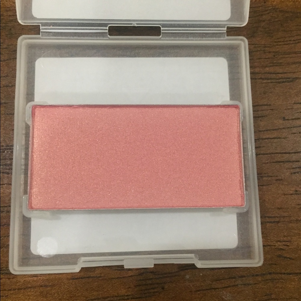 Mary Kay blush