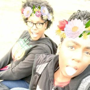 Meet your Posher, Kendra