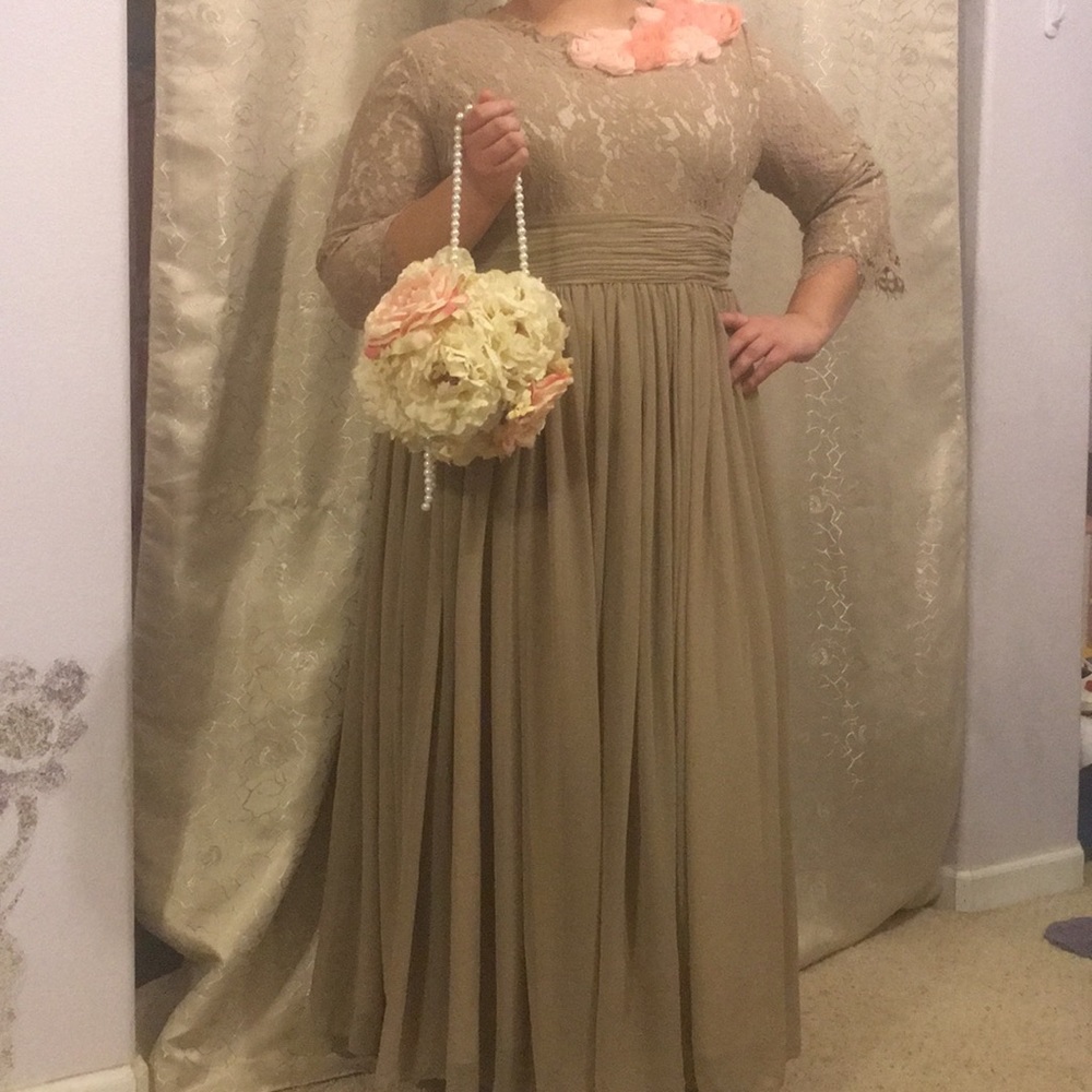 Dainty Jewel’s Tan Dress