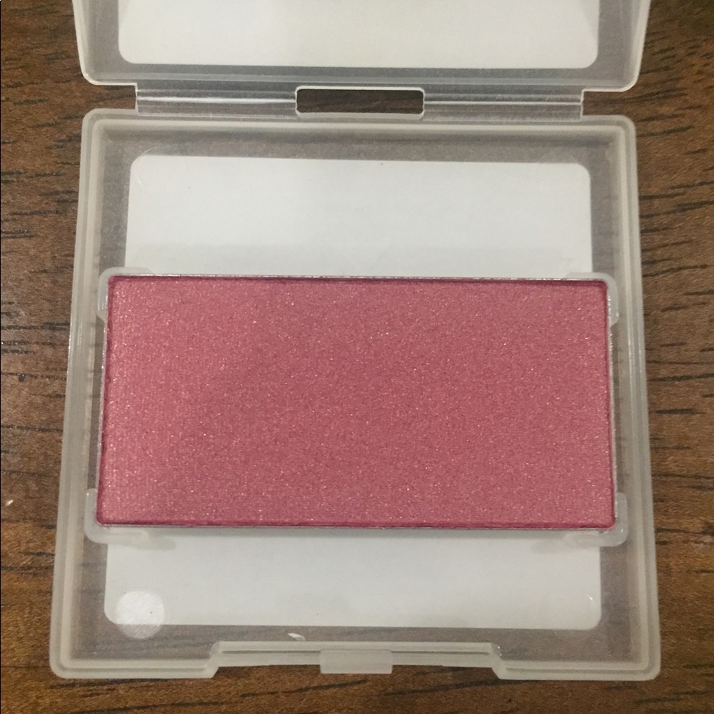 Mary Kay blush