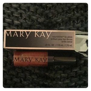 Mary Kay lip gloss