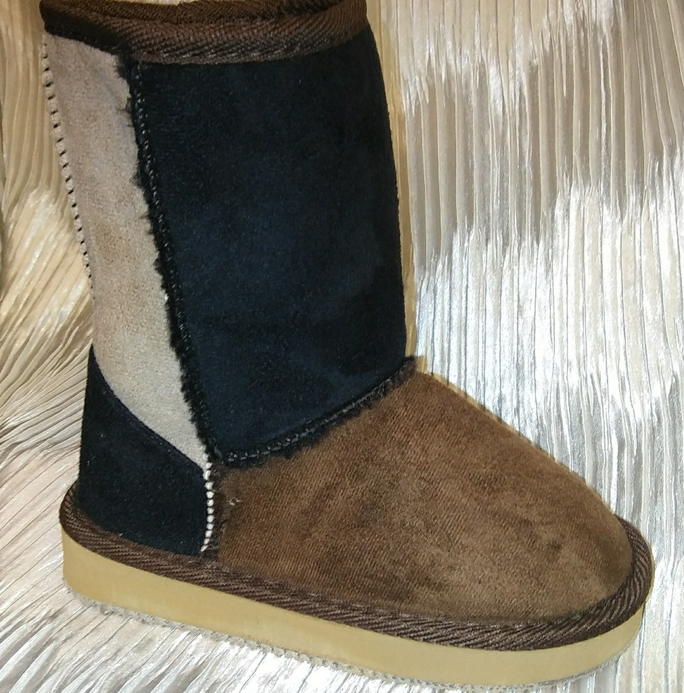 Girl's Multicolor Faux Suede/Faux Fur Winter Boots