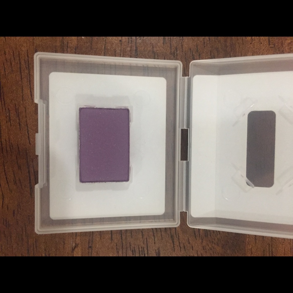 Mary Kay eyeshadow