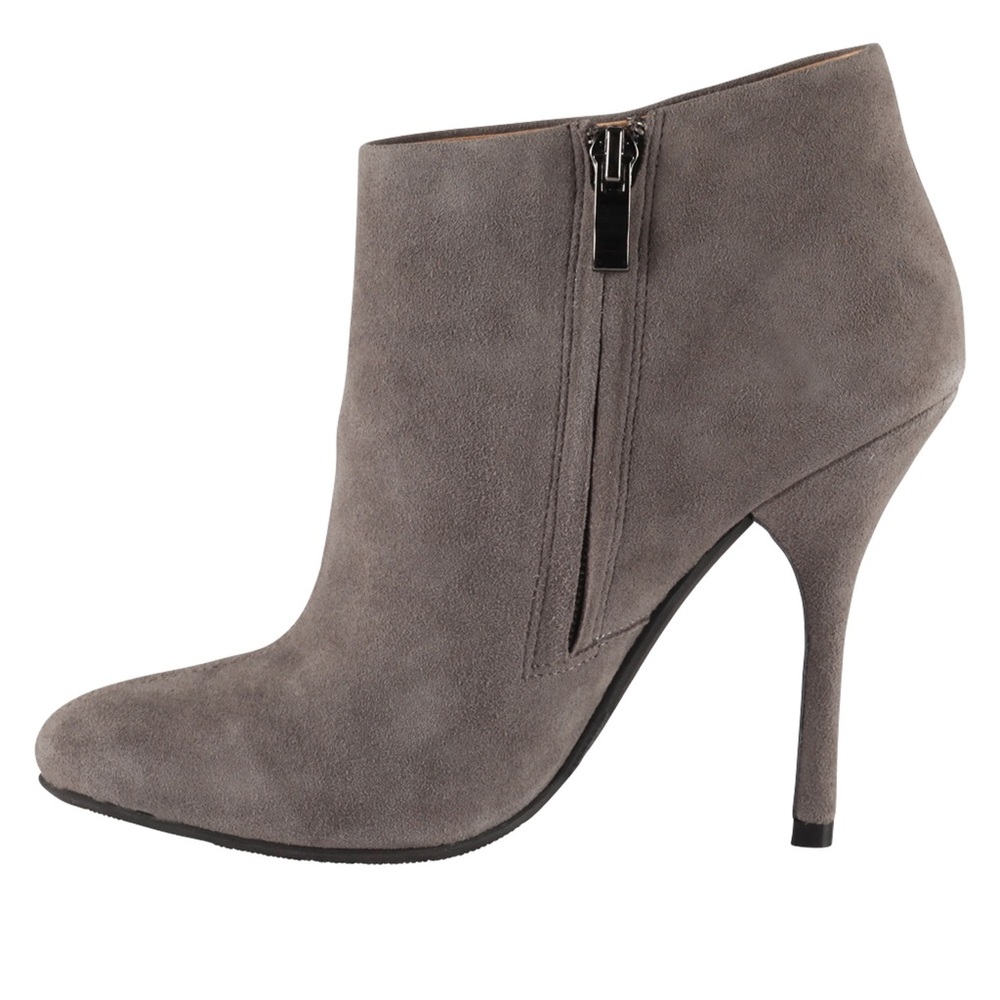 new Aldo grey suede ankle heels