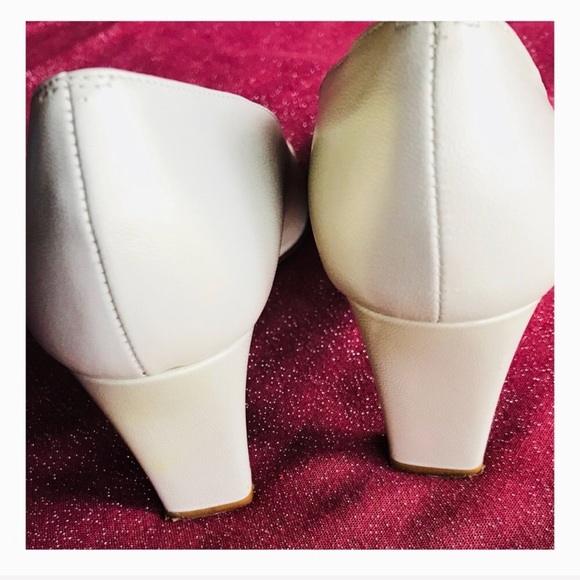 NORDSTROM Set : Pumps + Purse - Picture 3 of 6