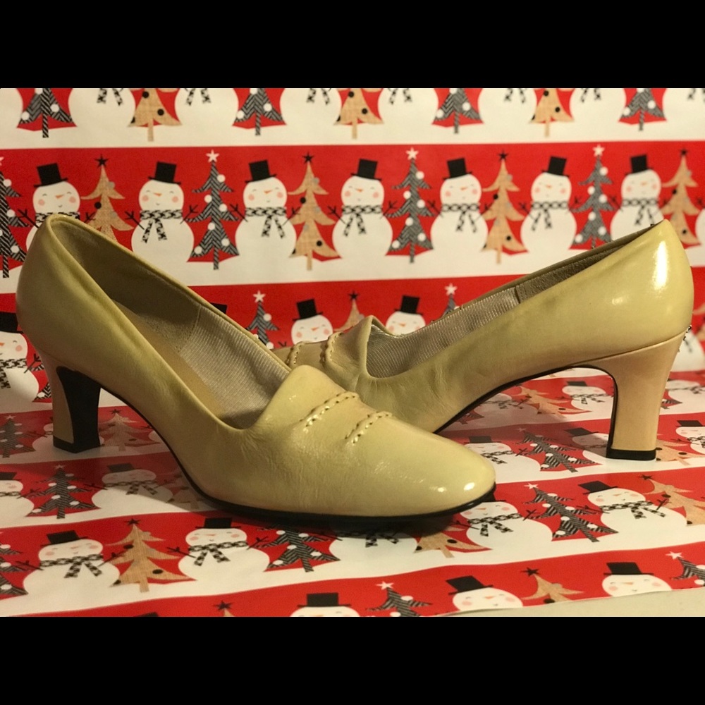 Non used Red Cross shoes