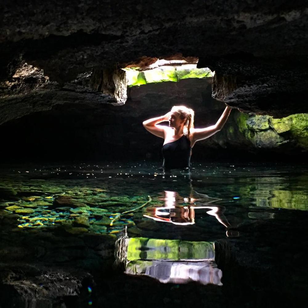 Meet your Posher, Tialha