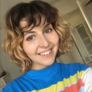 Meet your Posher, Angie