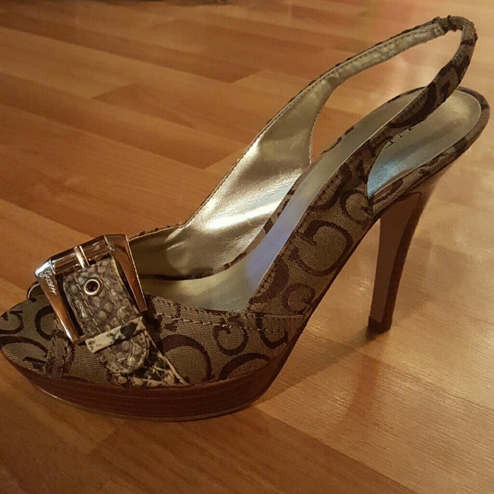 Shoes - Picture 3 of 5