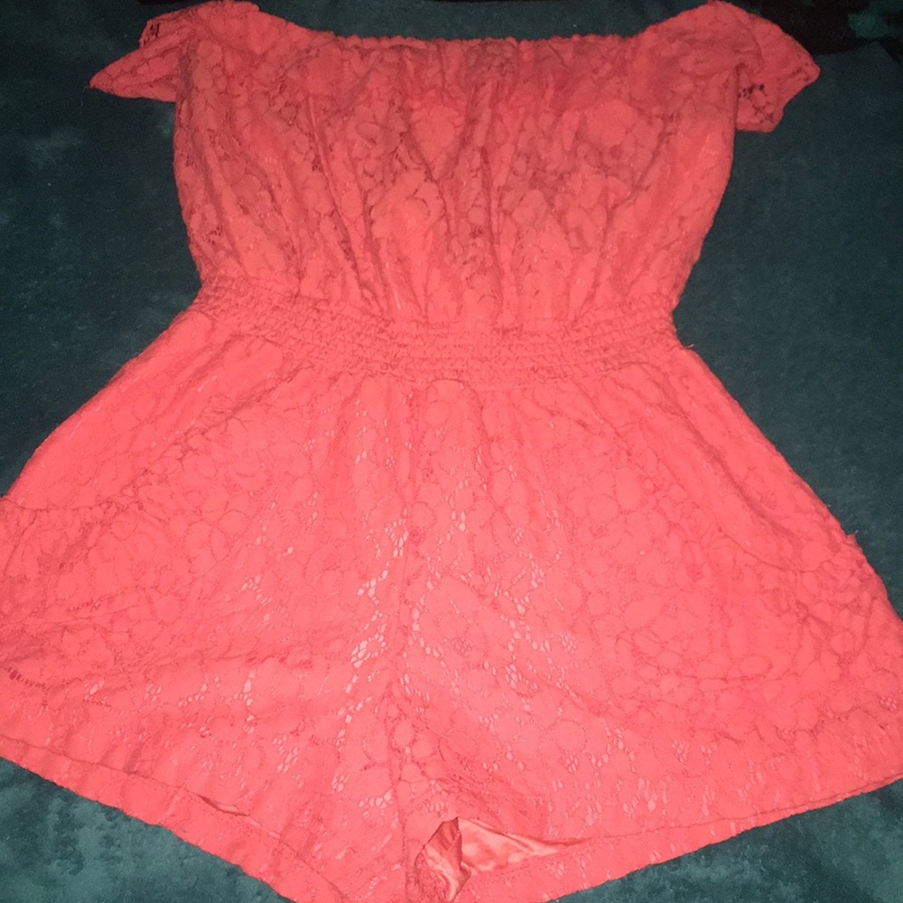 Romper In perfect condition!size MEDIUM