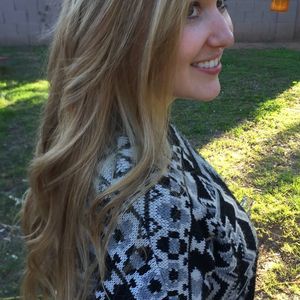 Meet your Posher, Lauren