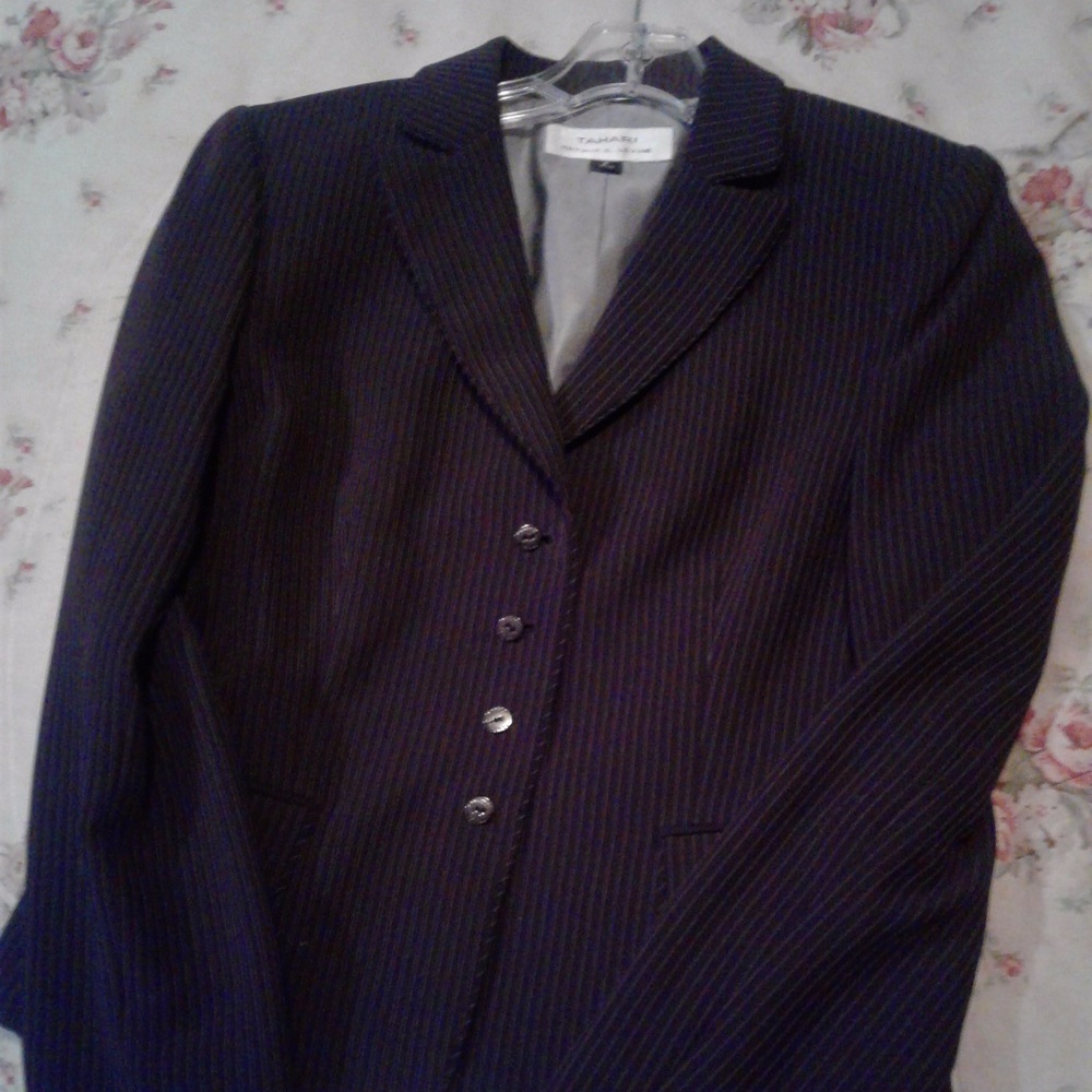 Tahari by Arthur S Levine brown pinstriped jacket