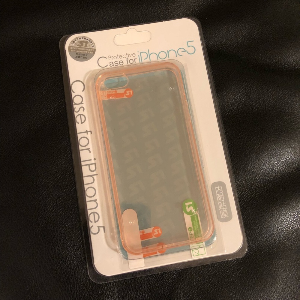 NWT! iPhone 5/5s case with screen protector