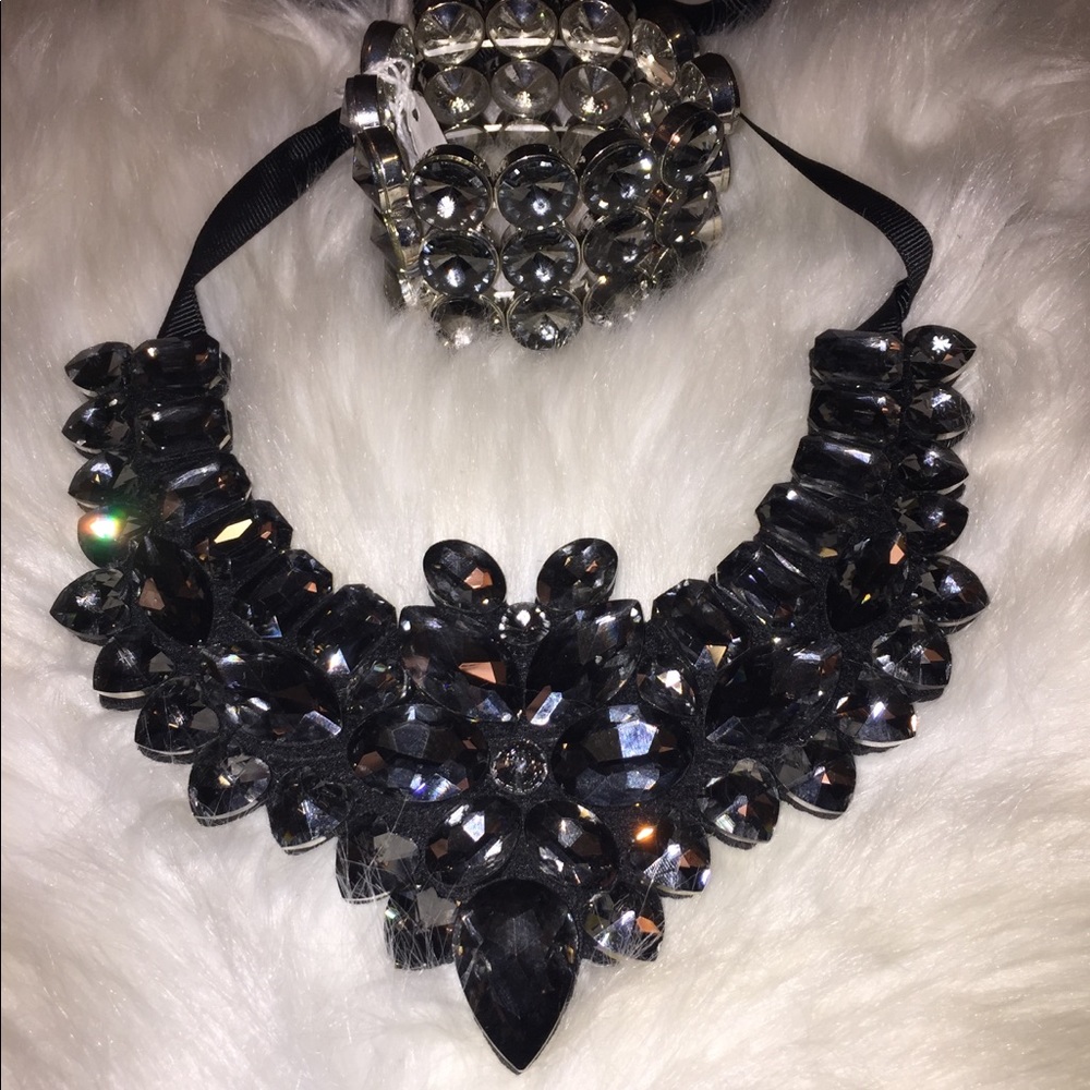 Black statement piece necklace & bracelet