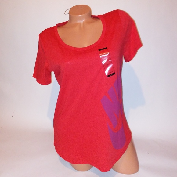 Nike Womens T-Shirt - Picture 3 of 5