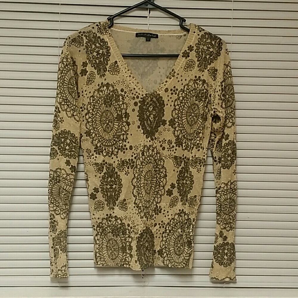 PIERRI New York light sweater top