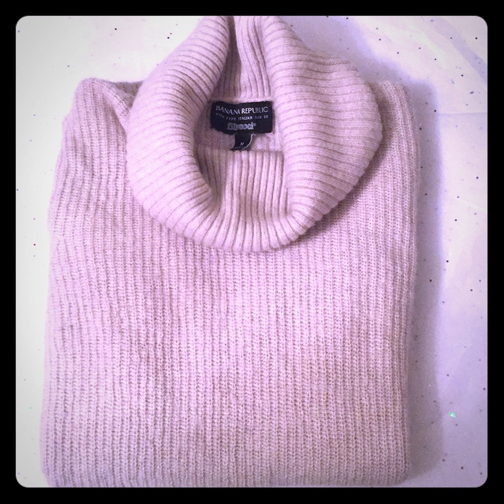 Banana Republic Beige Sweater