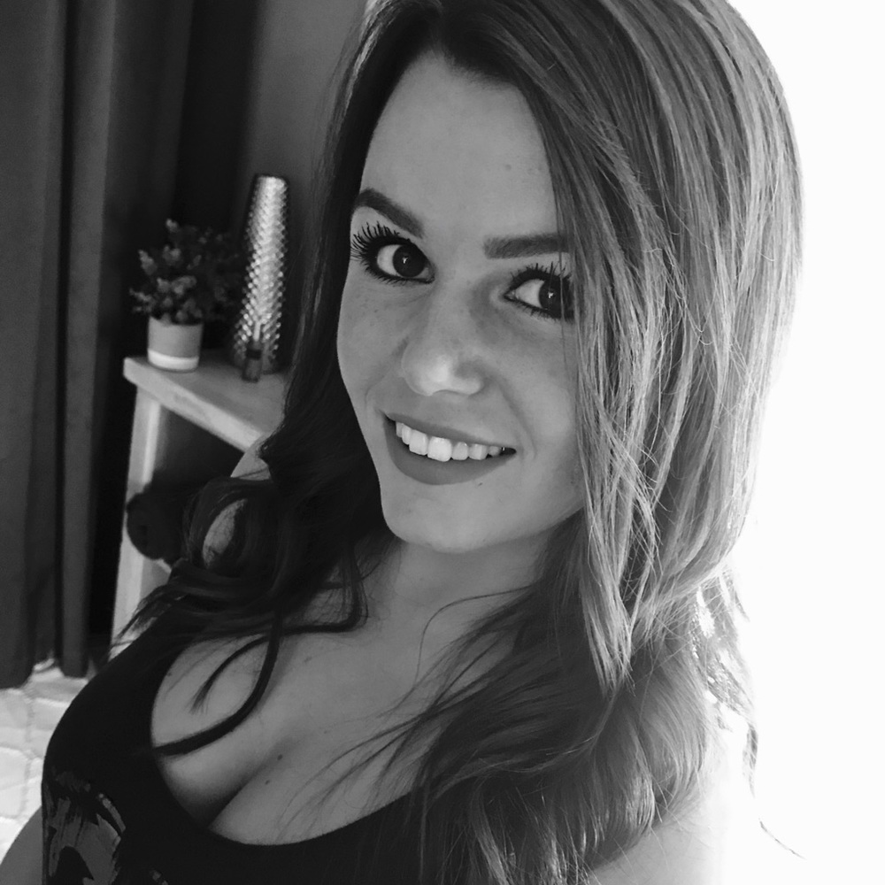 Meet your Posher, Julia