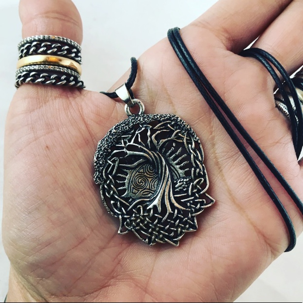 SALE ! Tree of life & sun silver leather necklace - Picture 5 of 6