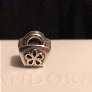 Pandora Authentic Charm