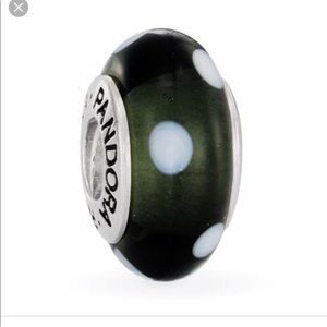 Pandora Authentic Charm