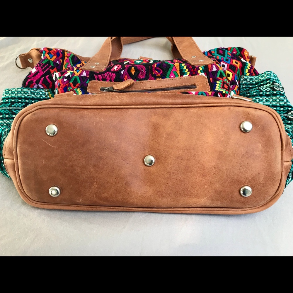 Sold - Nena & Co Convertible Day Bag BNWT - Picture 3 of 4